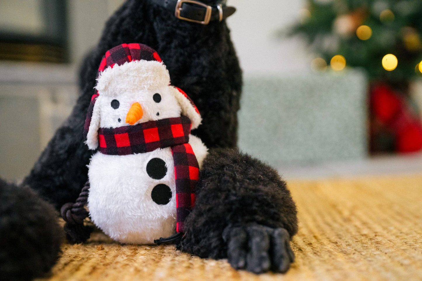 Hundespielzeug "Home for the Holidays" – Schneemann
