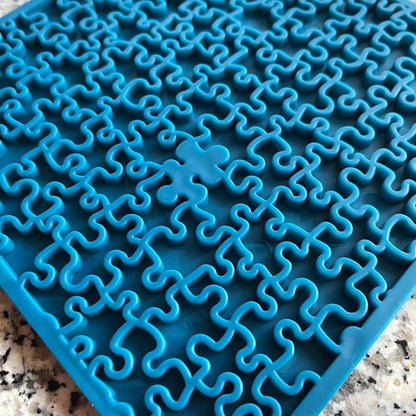 Lick mat 'Puzzle' - lick mat with suction cups