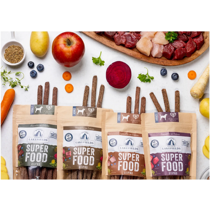 Superfood Sticks vom Lamm verfeinert mit Spinat, Apfel und Hagebutte