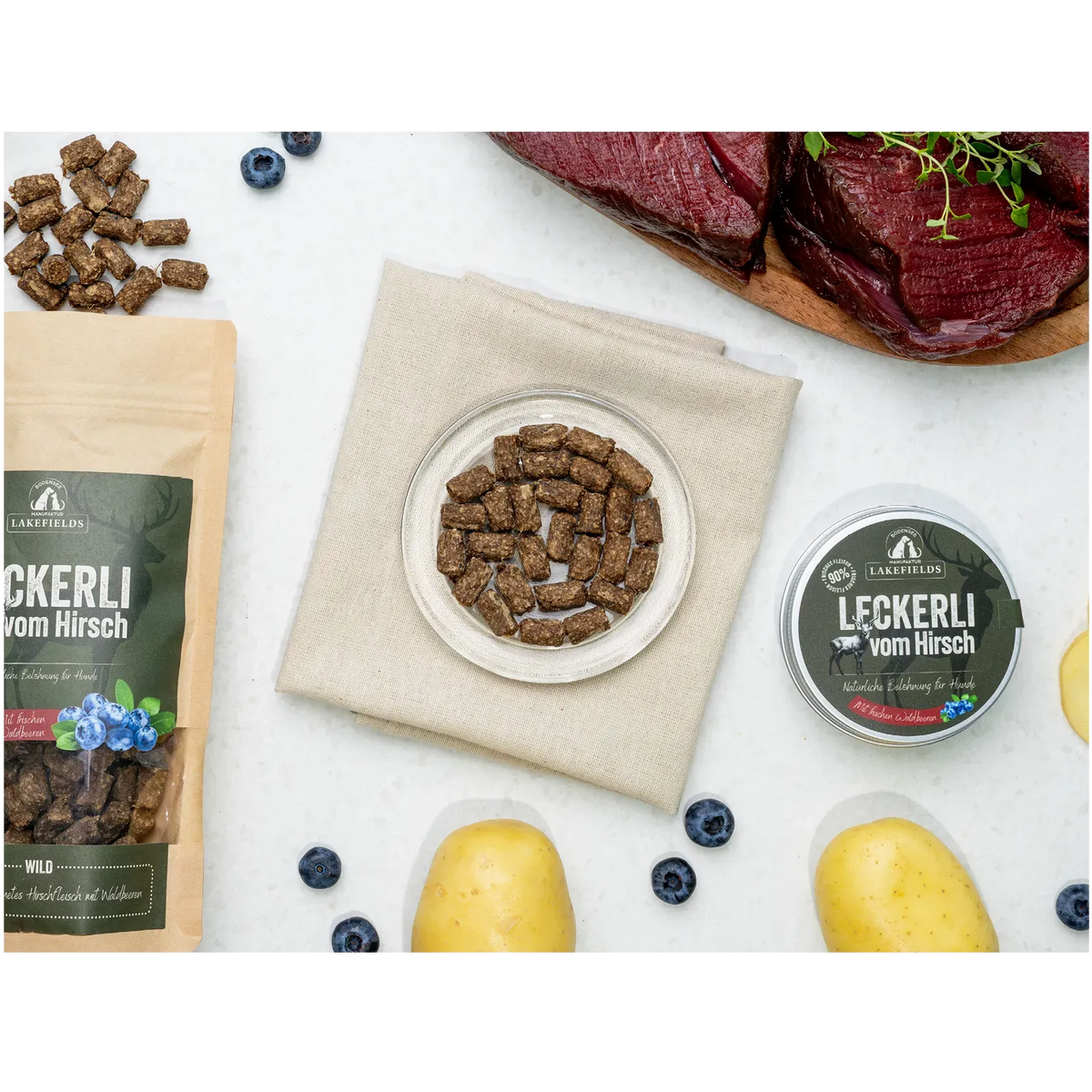 Leckerli vom Hirsch mit Kartoffeln, verfeinert mit Waldbeeren