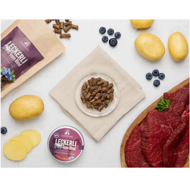 Leckerli vom Weiderind mit Kartoffeln, verfeinert mit Waldbeeren